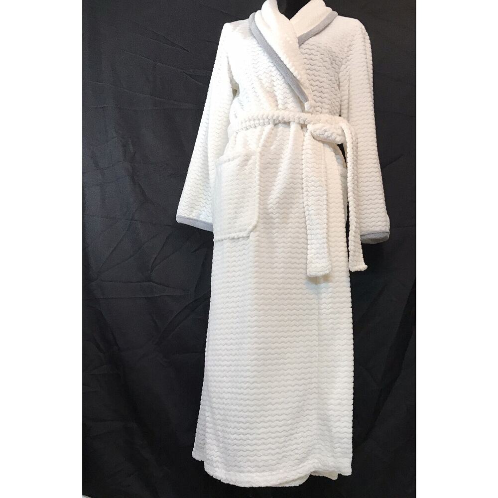 Carole Hochman Women’s Small S White Wrap Robe Sleep Belt Long Sleeve Leisure